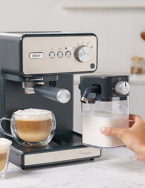 Cafetera espresso Oster prima latte 2221858